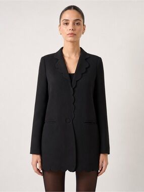 Women's Black Scalloped Lapel Blazer